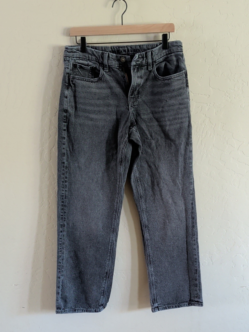 American Eagle Outfitters Men's Straight Jeans in Washed Black
